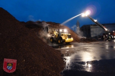 Brand Rindenmulchhaufen