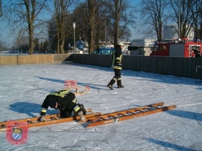 Übung Eisrettung