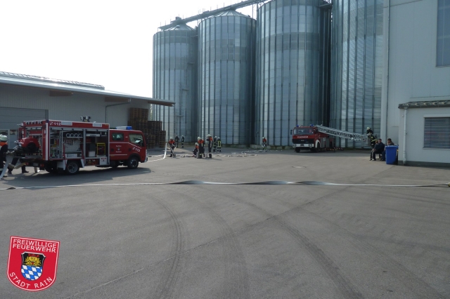 Übung 05. Mai 2013: Sonntagsübung bei BayWa Agrar